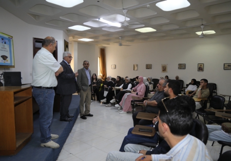 لقاء مع الطلبة المتوقع تخرجهم