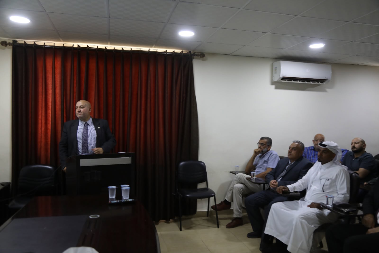كلية الاثار والأنثروبولوجيا تستضيف الأستاذ الدكتور خالد النهار  ليحاضر عن استخدام الذكاء الاصطناعي في علوم الاثار